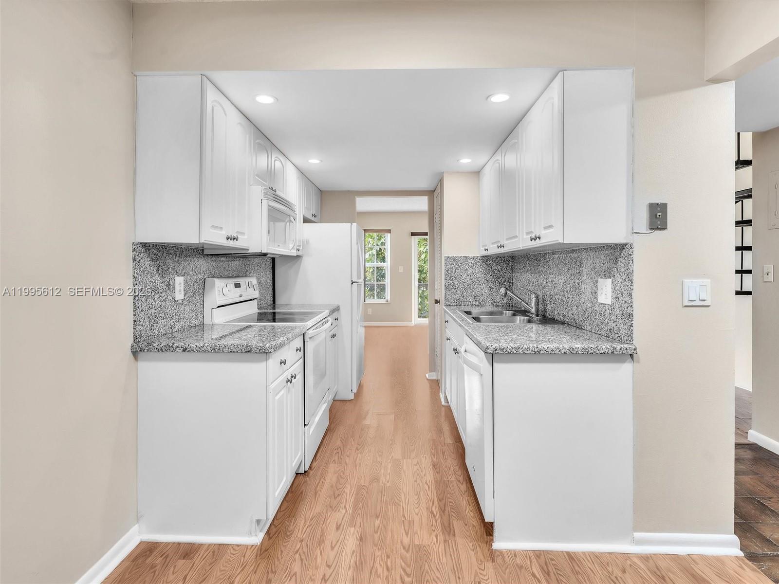 TENNIS CLUB TILDEN CONDO - Residential