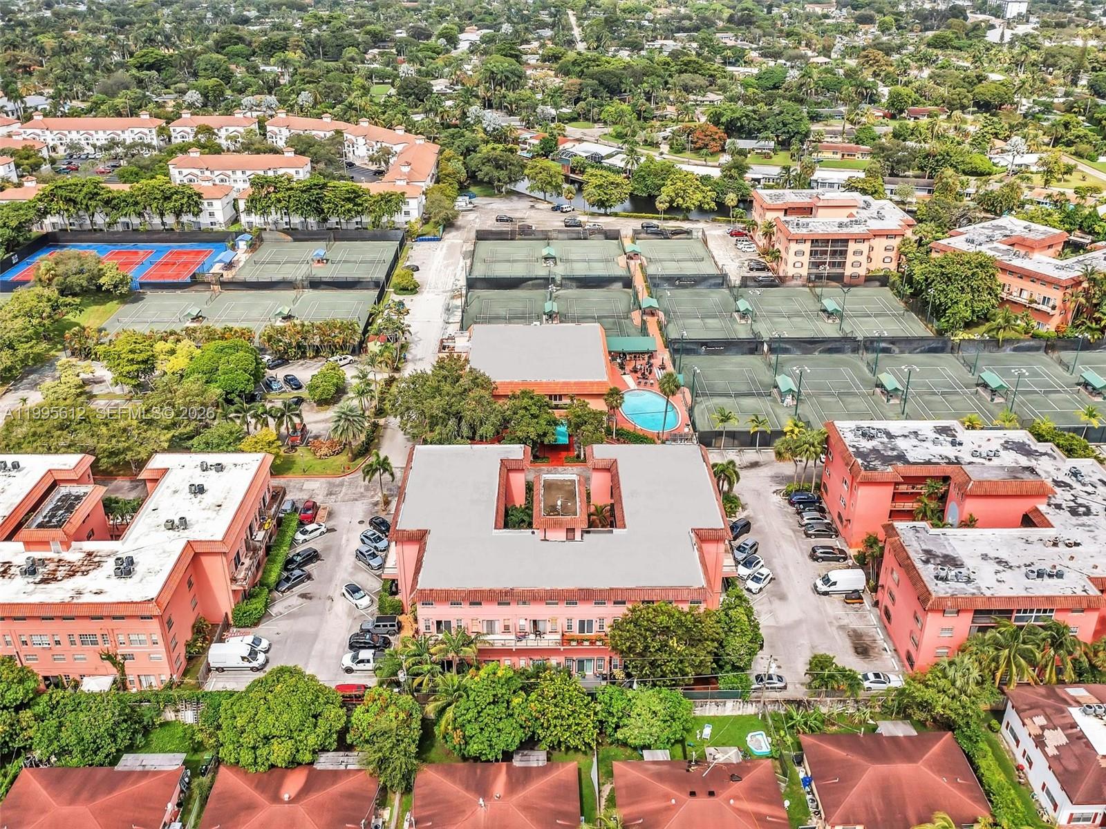 TENNIS CLUB TILDEN CONDO - Residential