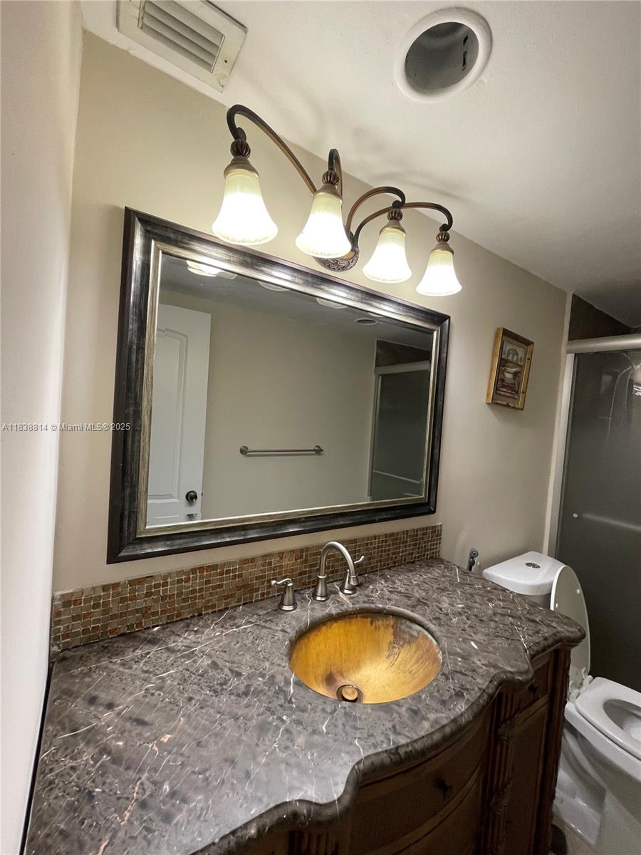 OCEANVIEW BUILDING A COND - Residential