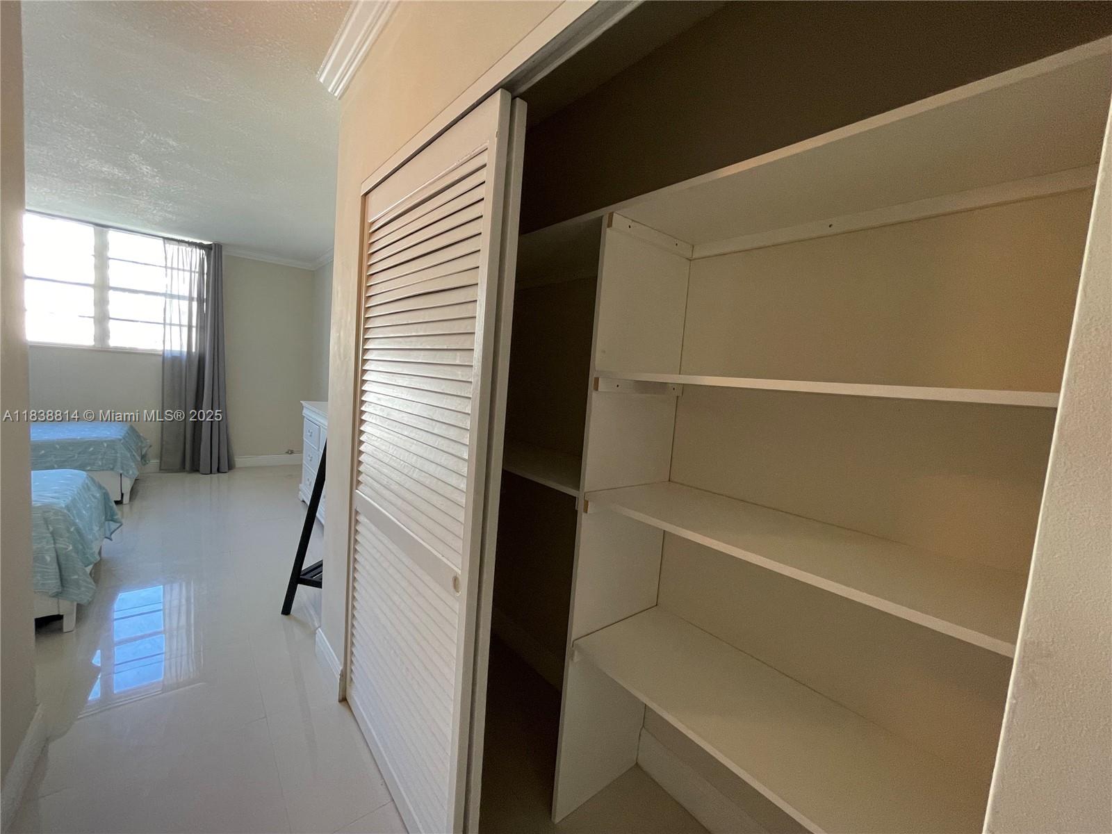 OCEANVIEW BUILDING A COND - Residential