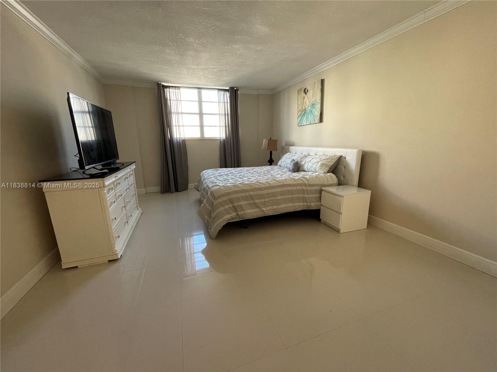 OCEANVIEW BUILDING A COND - Residential