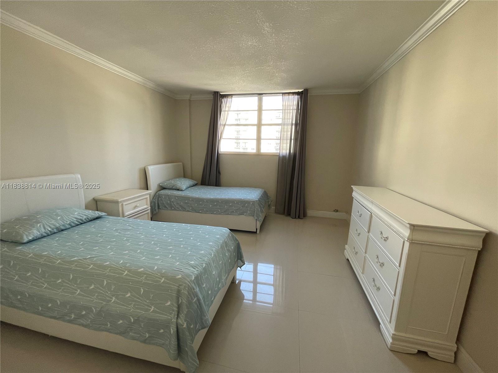 OCEANVIEW BUILDING A COND - Residential