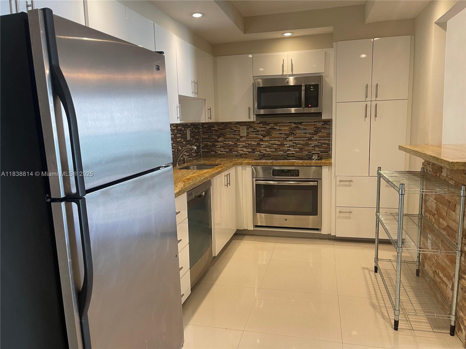 OCEANVIEW BUILDING A COND - Residential