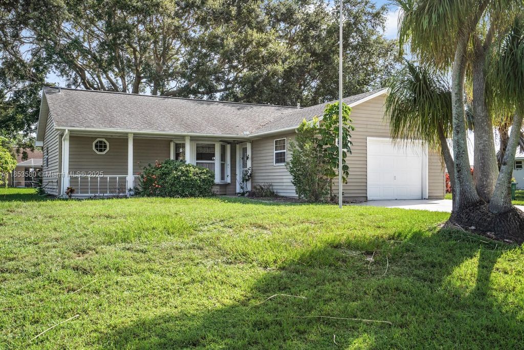 Photo of 2838 SE Eagle Dr, Port St Lucie, FL 34984 (MLS # A11853580)