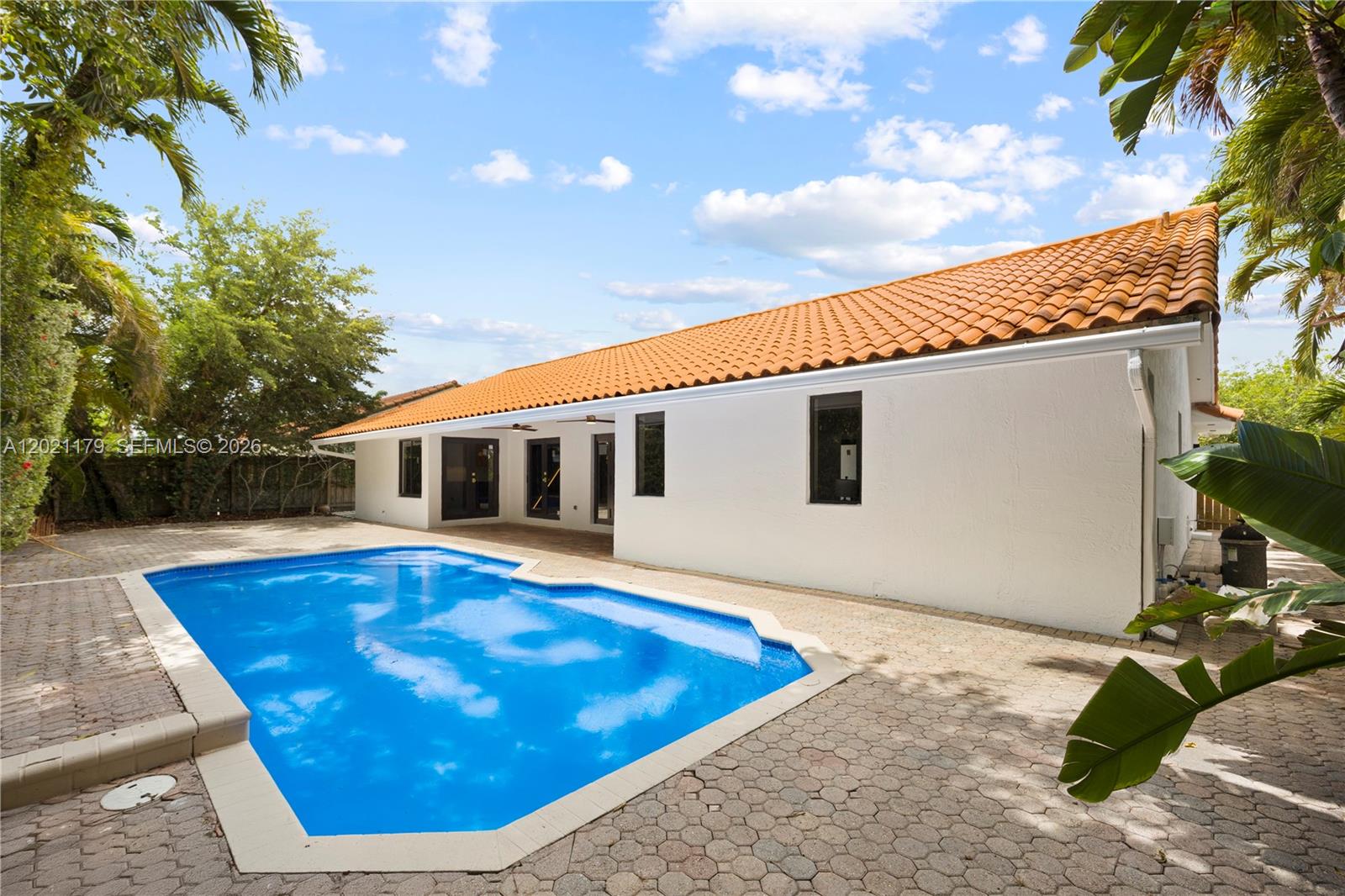 P.I. ESTATES - Residential