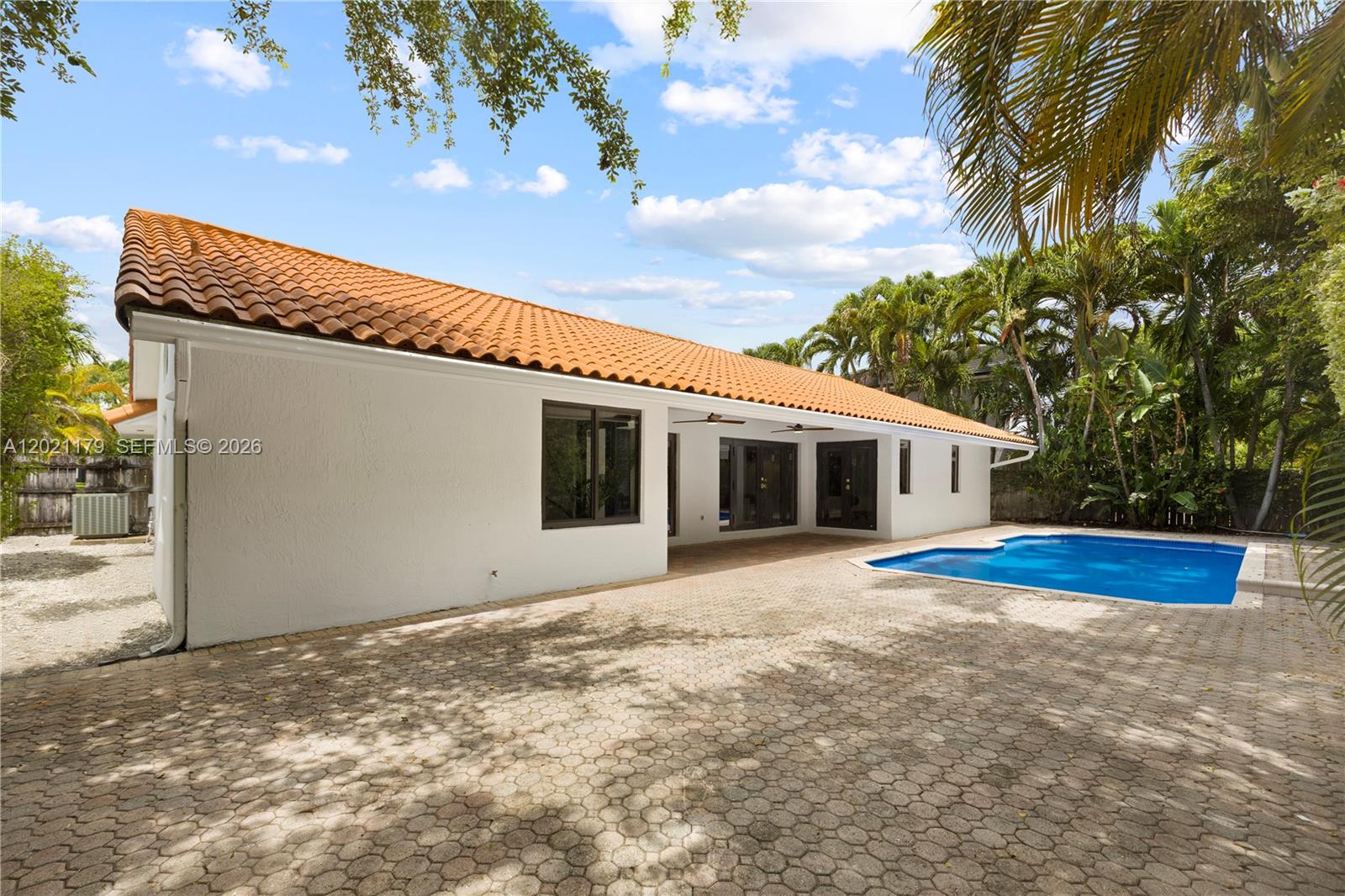 P.I. ESTATES - Residential