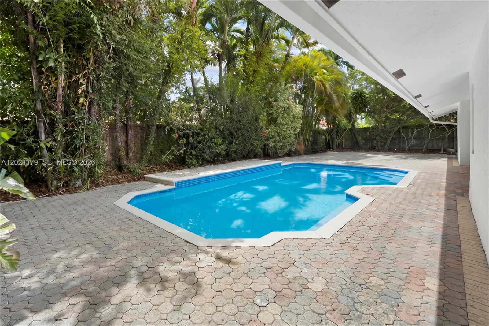 P.I. ESTATES - Residential