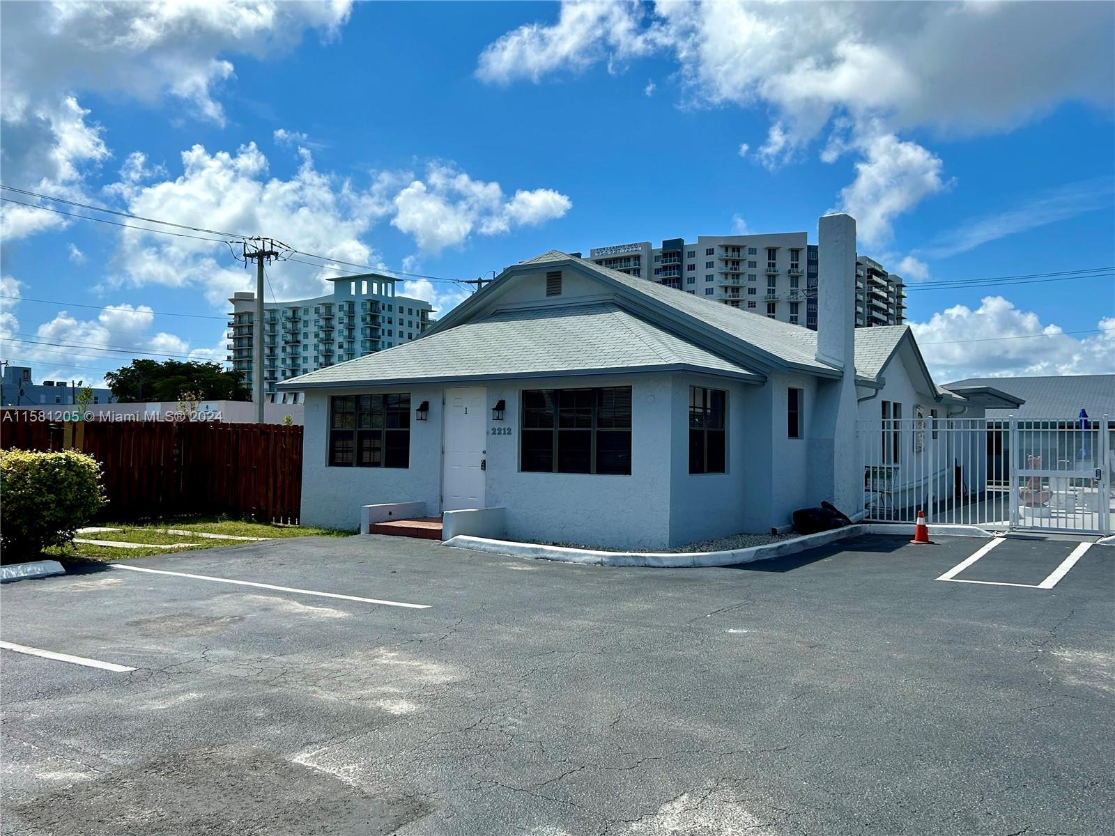 2212 Polk St, Hollywood, Broward County, Florida - 3 Bedrooms  
2 Bathrooms - 