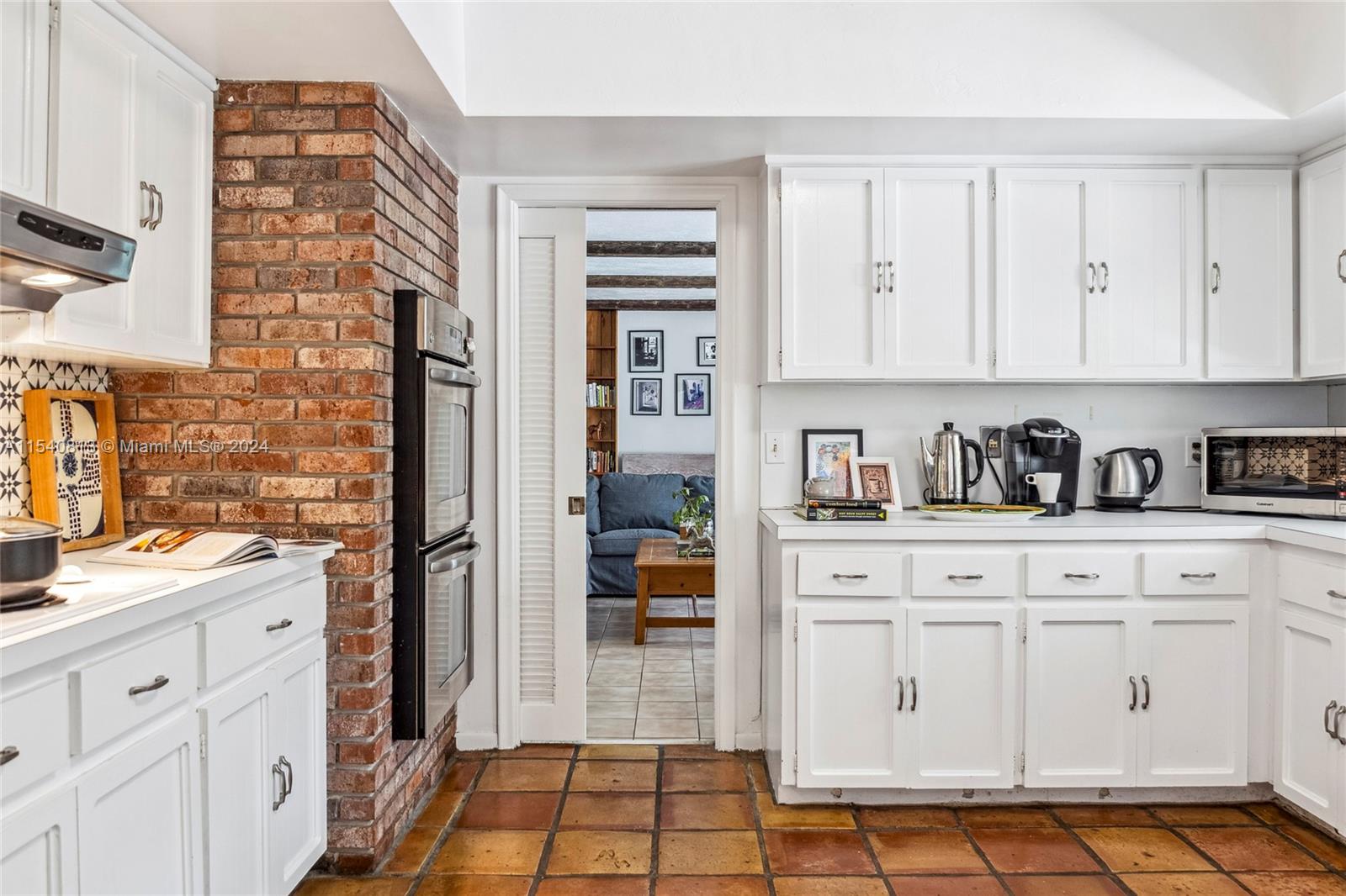 THIRD ADDN TO KENDALL EAS - Residential Lease