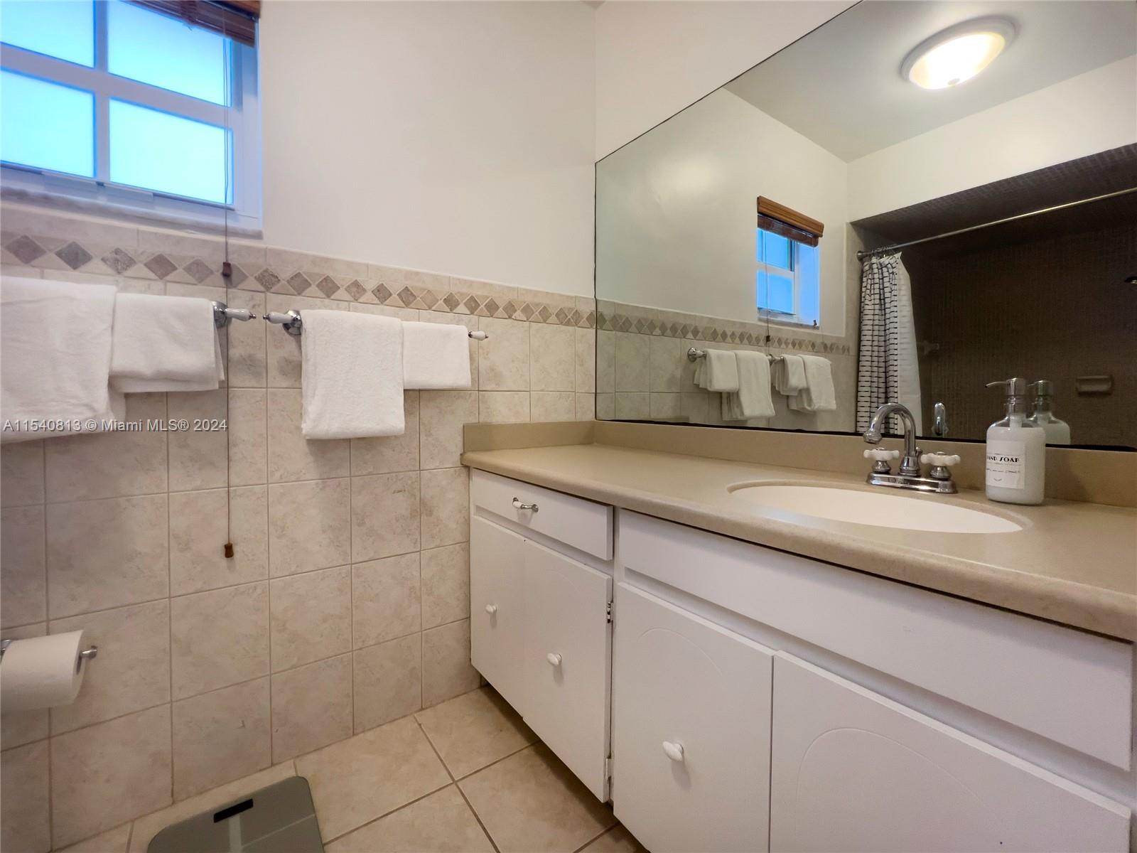 THIRD ADDN TO KENDALL EAS - Residential Lease