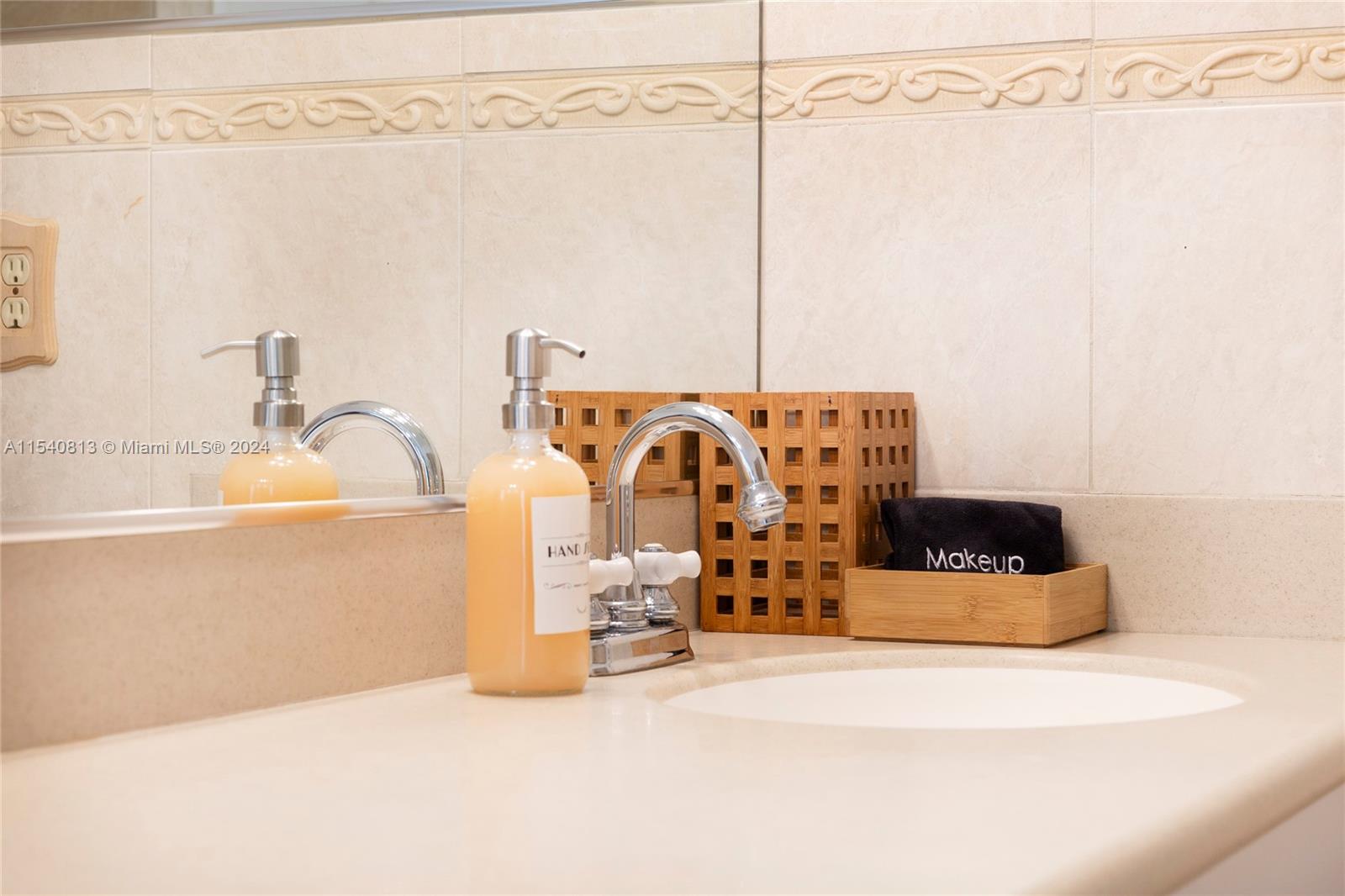 THIRD ADDN TO KENDALL EAS - Residential Lease