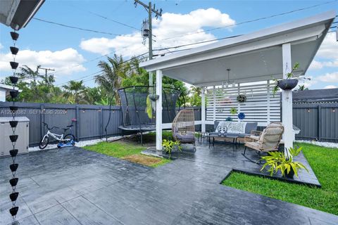 Tiny photo for 18931 SW 97th Ave, Cutler Bay, FL 33157 (MLS # A12008382)