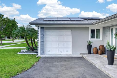 Tiny photo for 18931 SW 97th Ave, Cutler Bay, FL 33157 (MLS # A12008382)