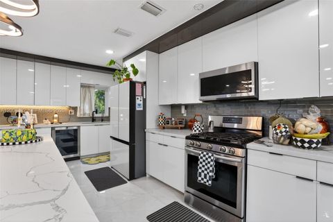 Tiny photo for 18931 SW 97th Ave, Cutler Bay, FL 33157 (MLS # A12008382)