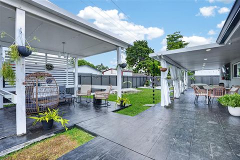 Tiny photo for 18931 SW 97th Ave, Cutler Bay, FL 33157 (MLS # A12008382)