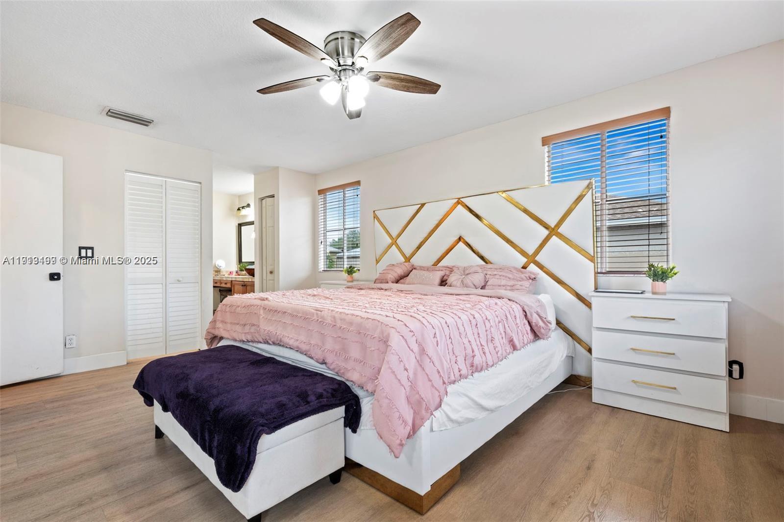 LYONS WEST - Residential