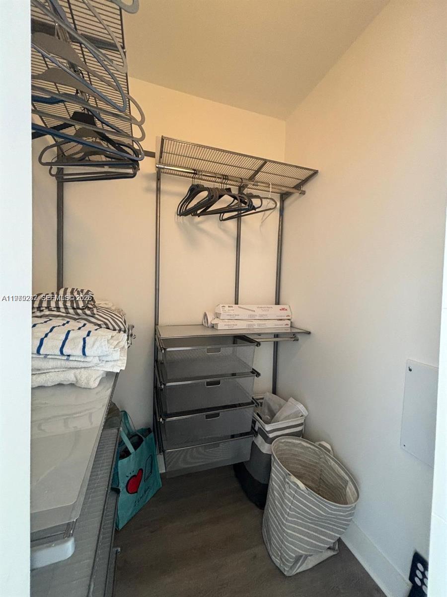 888 S Douglas Rd 1002