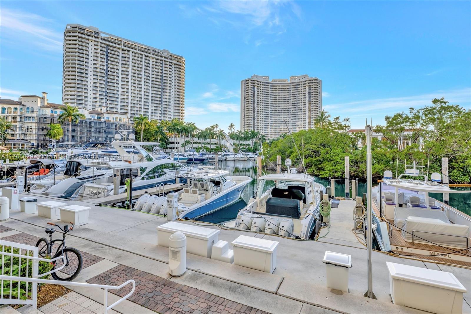 BELLINI AT WILLIAMS ISLAN - Residential