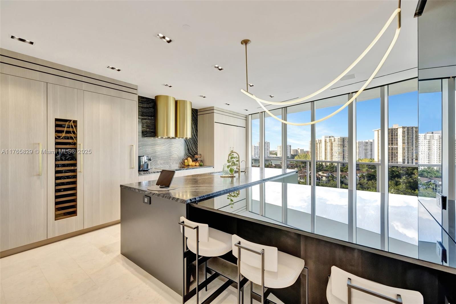 BELLINI AT WILLIAMS ISLAN - Residential