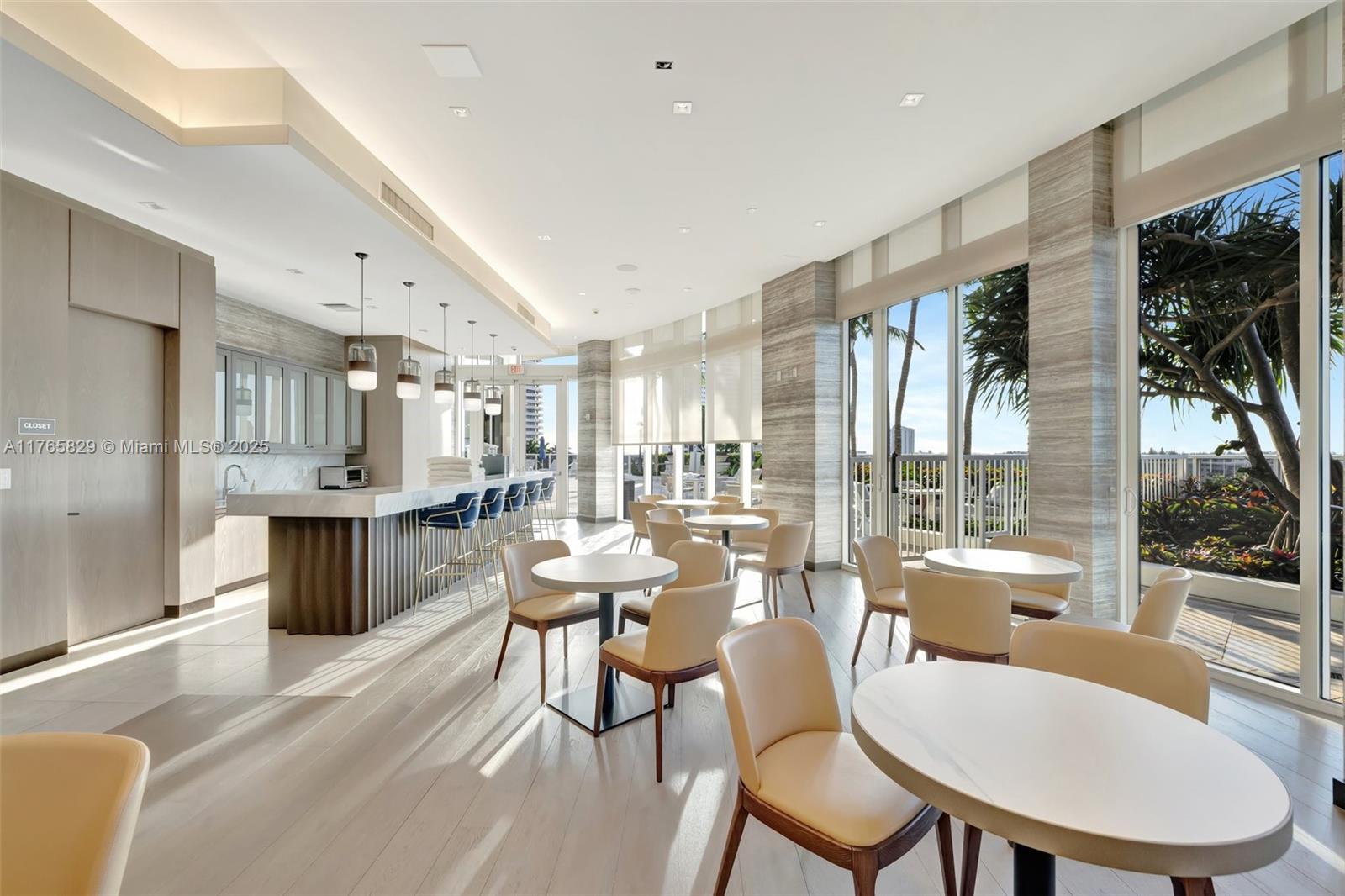 BELLINI AT WILLIAMS ISLAN - Residential