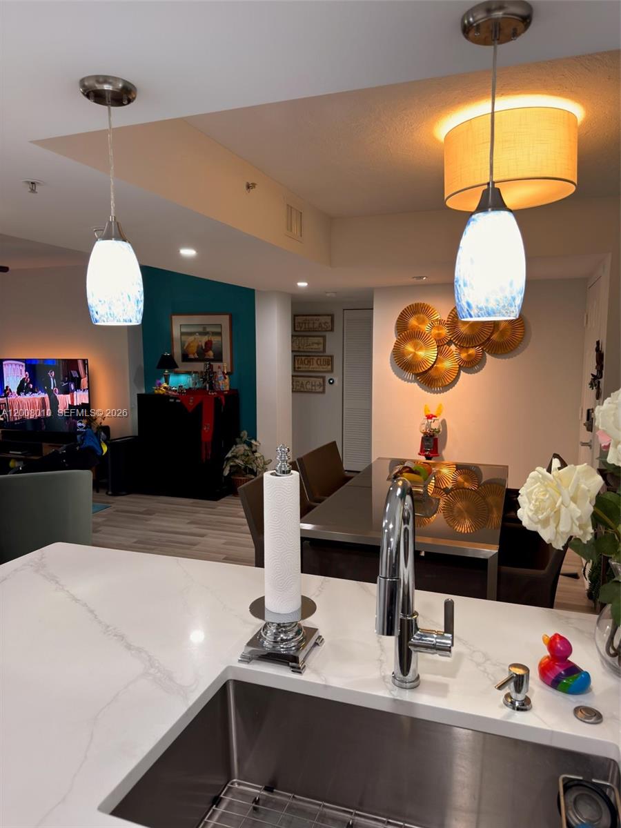 LAS OLAS BY THE RIVER CON - Residential