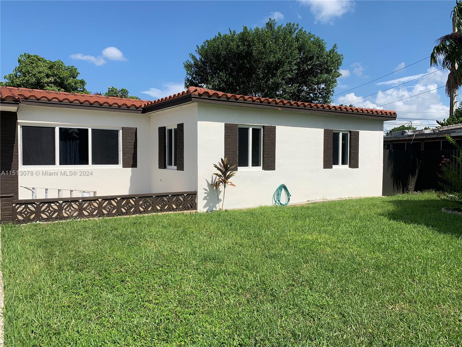 BREEZEVIEW MANORS - Residential Lease