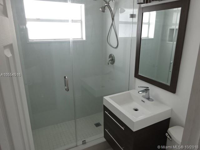 LINCOLN PLACE CONDO - Residential Lease