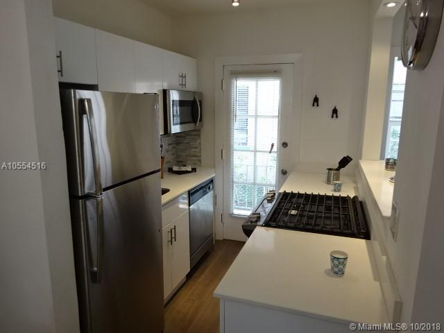 LINCOLN PLACE CONDO - Residential Lease