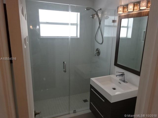 LINCOLN PLACE CONDO - Residential Lease