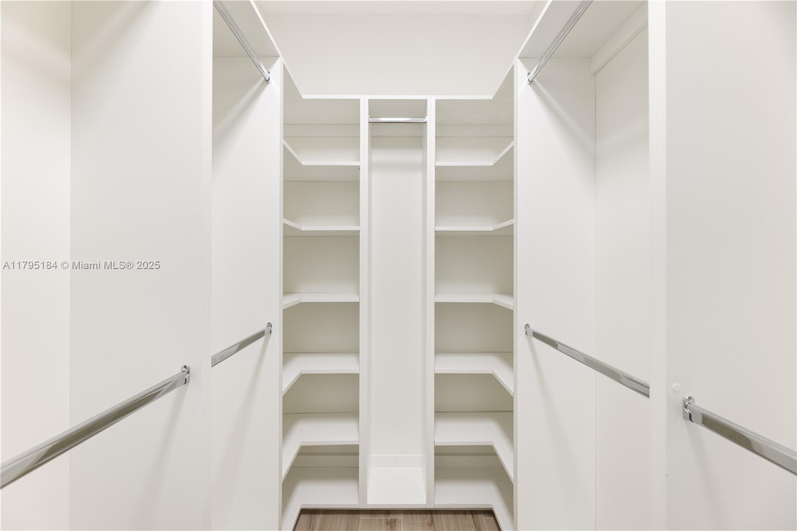 GROVELAND PARK - Residential Lease