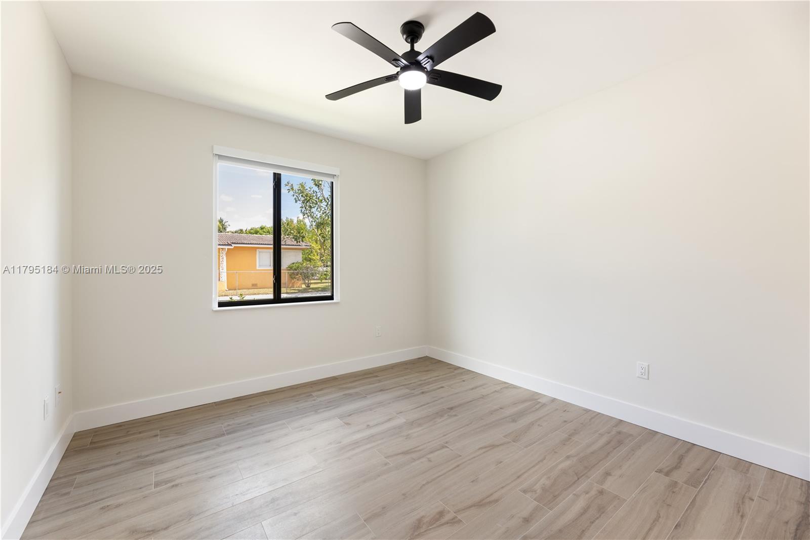 GROVELAND PARK - Residential Lease