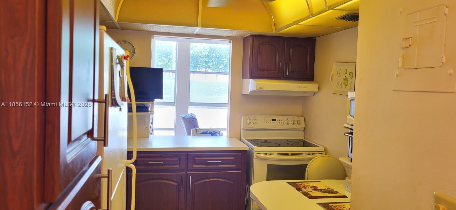 DESOTO PARK CONDO - Residential