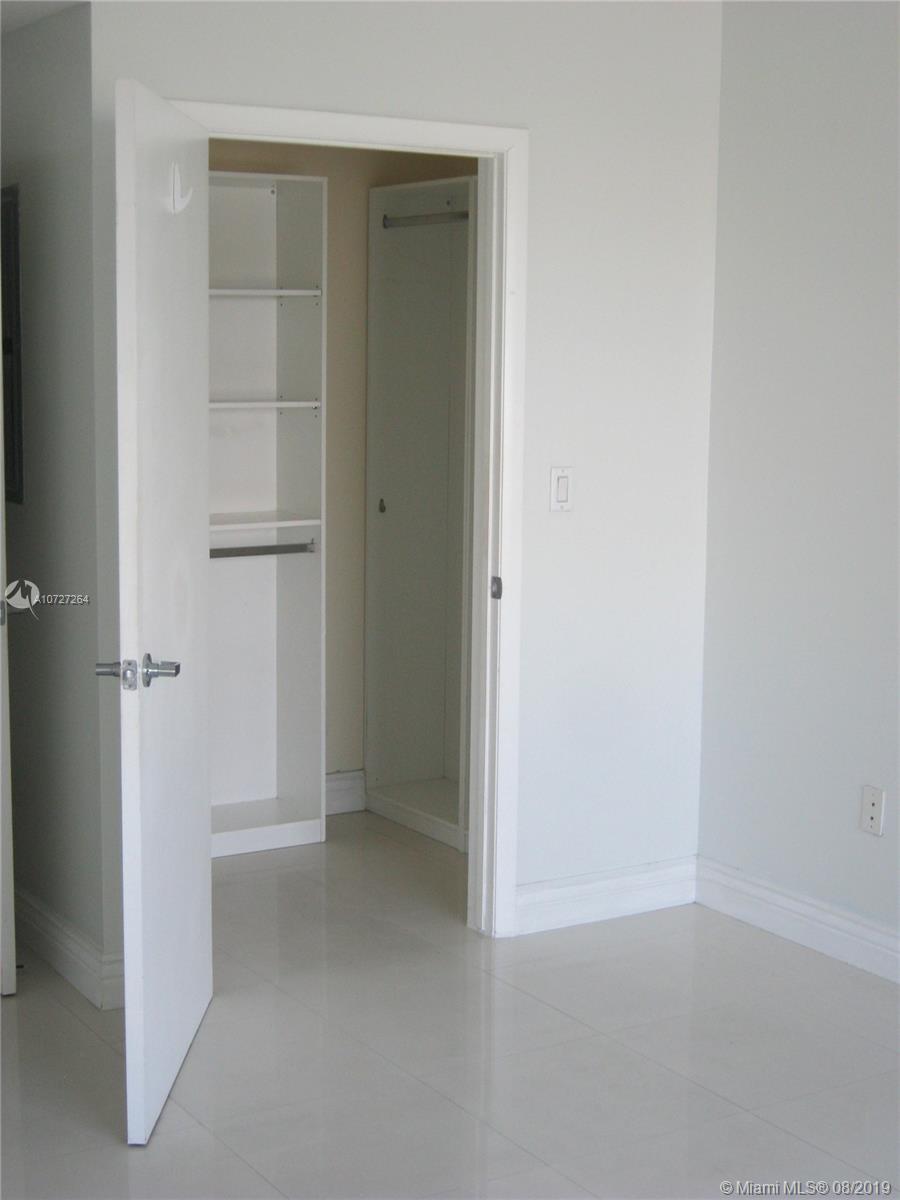 IVY CONDO - Residential