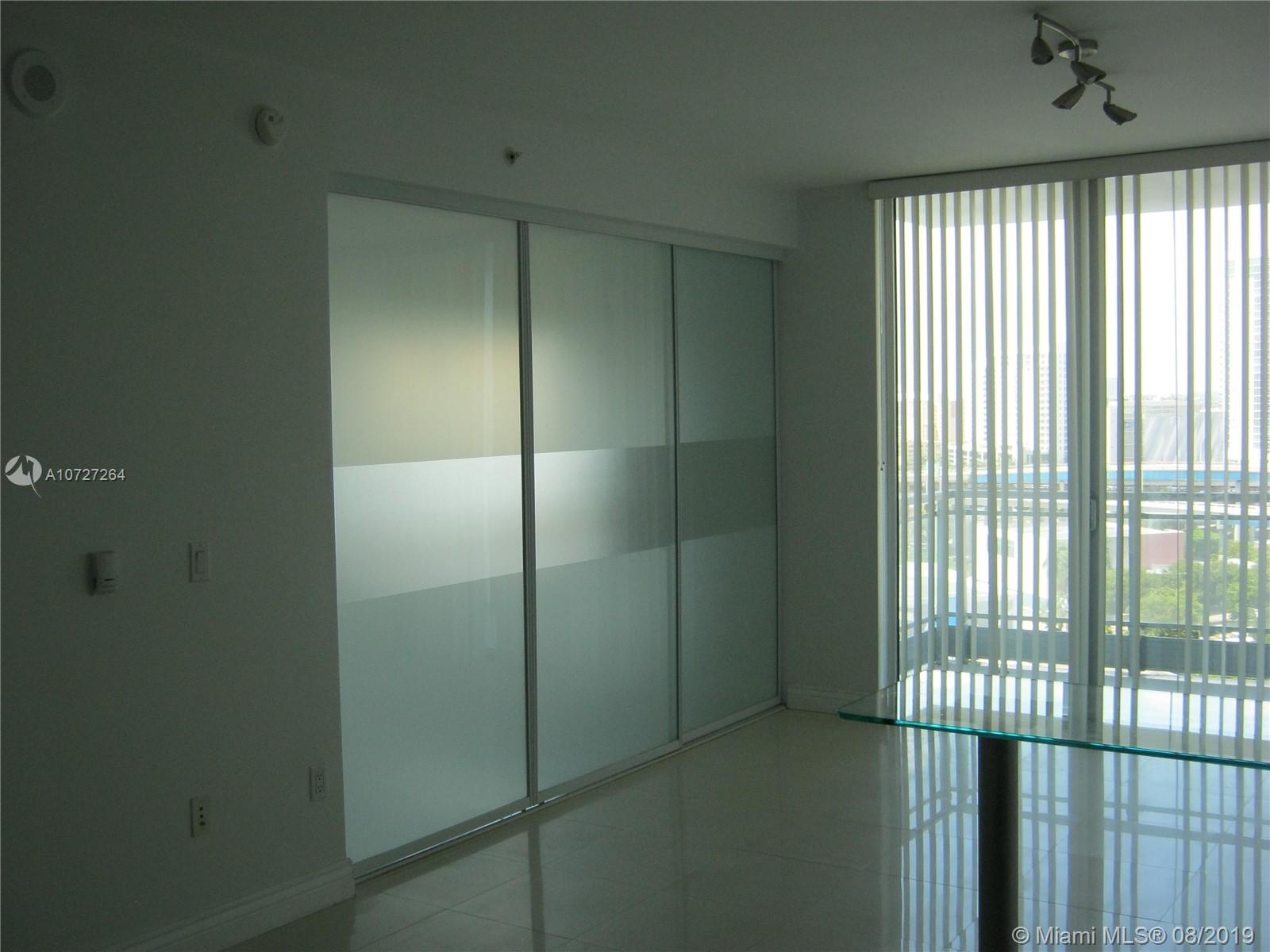 IVY CONDO - Residential
