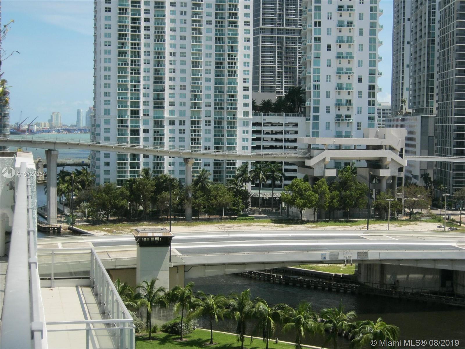 IVY CONDO - Residential