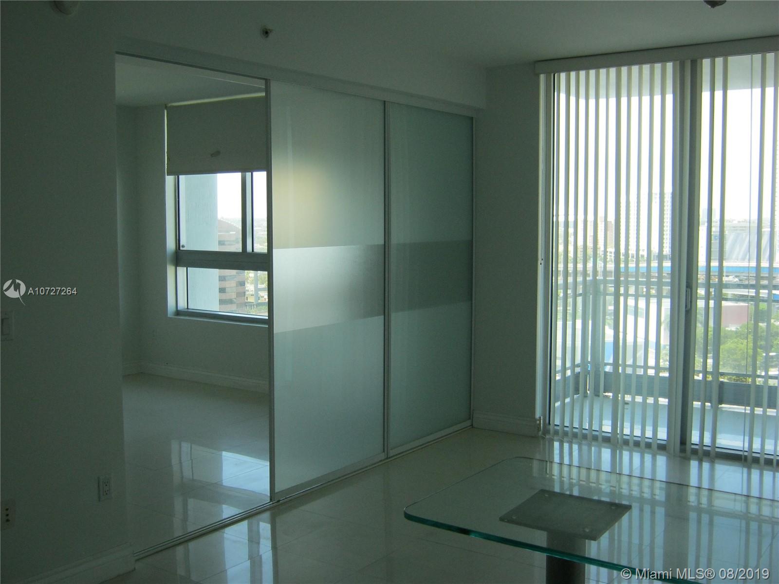 IVY CONDO - Residential