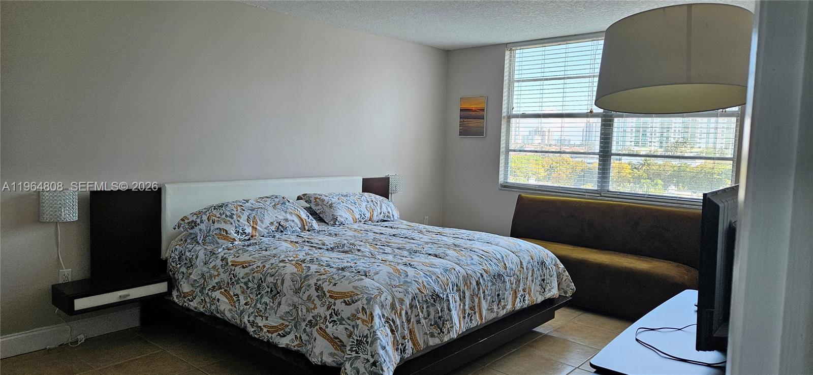 ADMIRALS PORT CONDO WEST - Residential