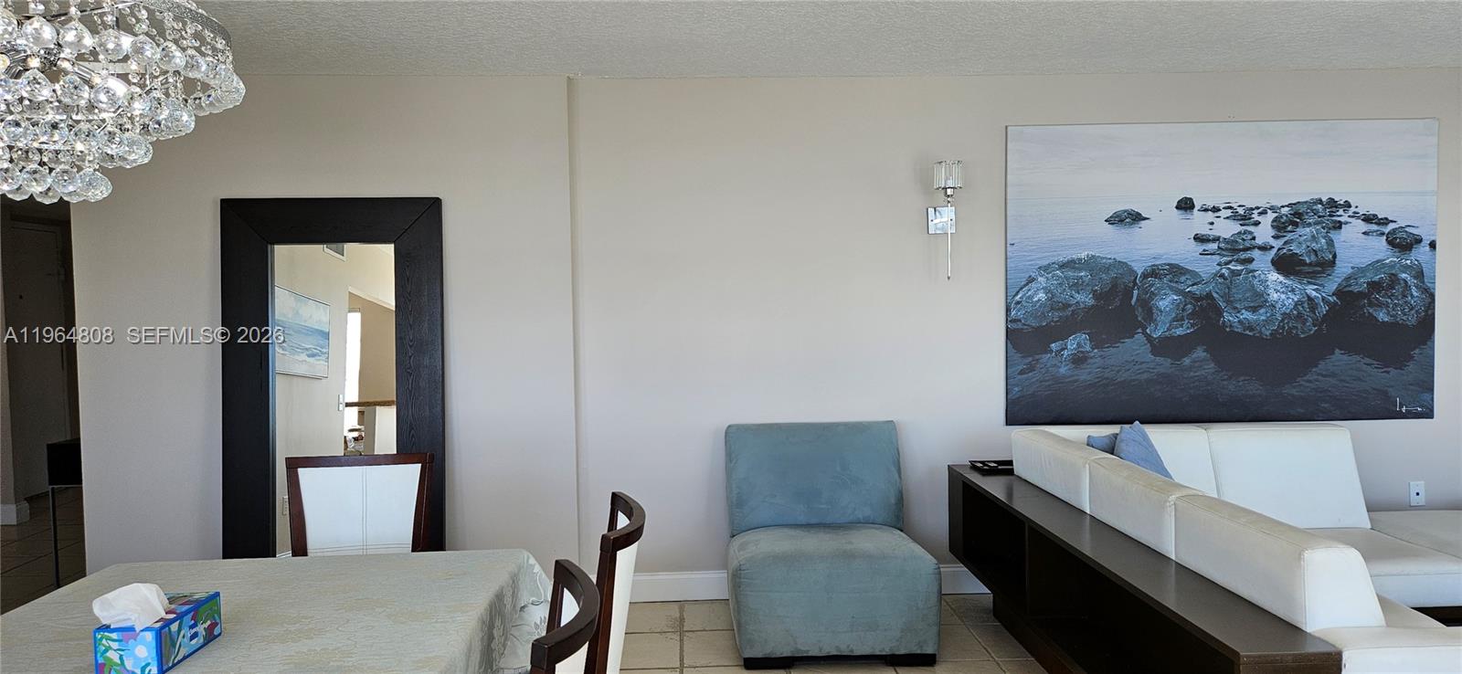 2851 NE 183rd St 817E