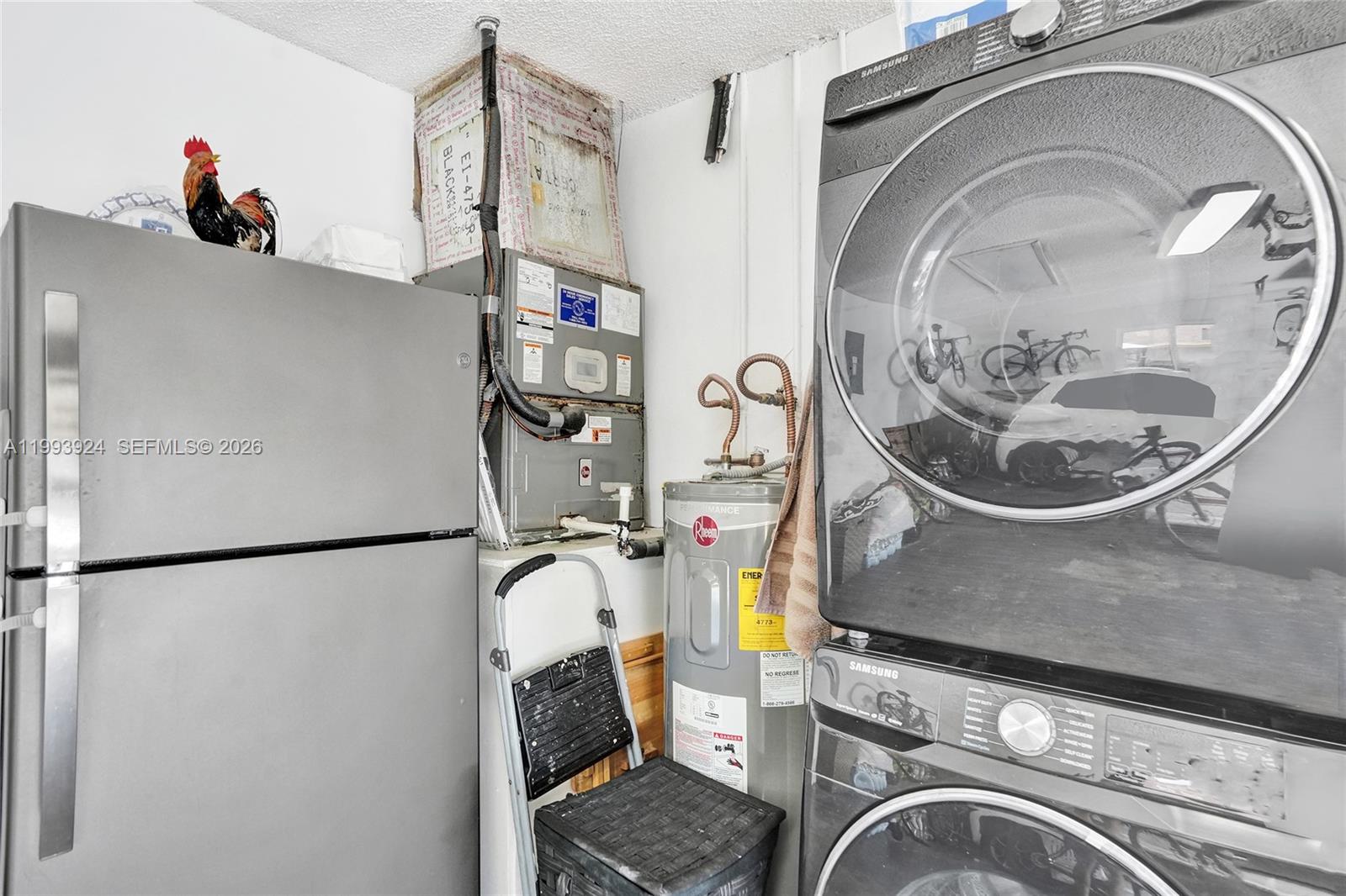 SPRINGTREE WEST - Residential