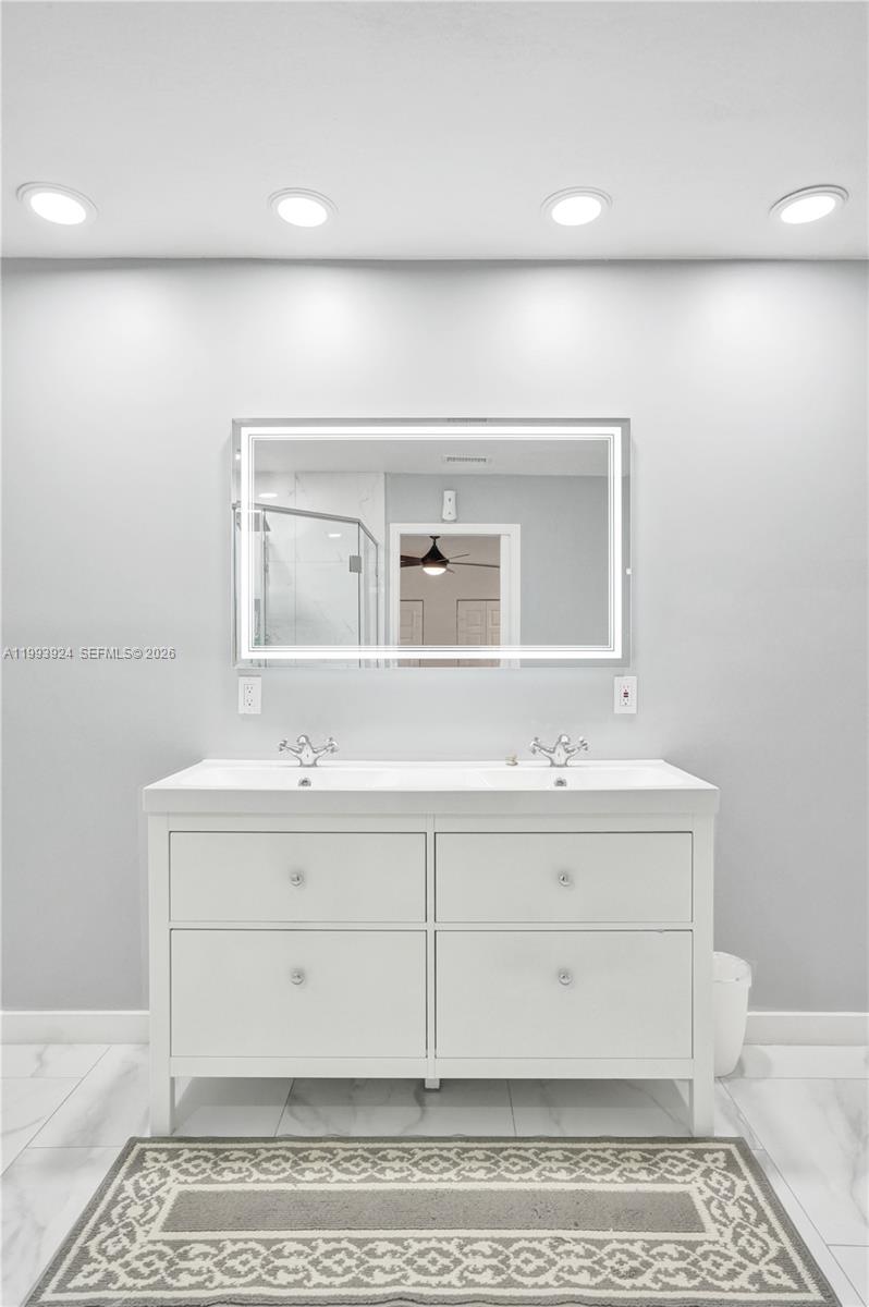 SPRINGTREE WEST - Residential