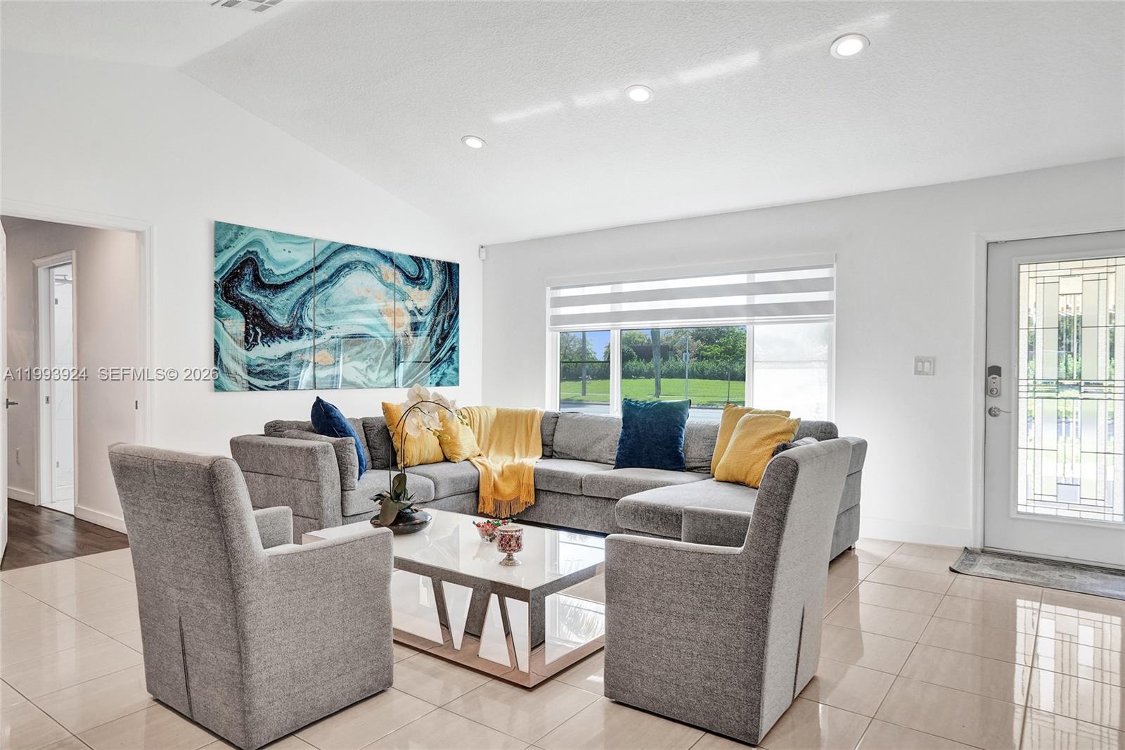 SPRINGTREE WEST - Residential