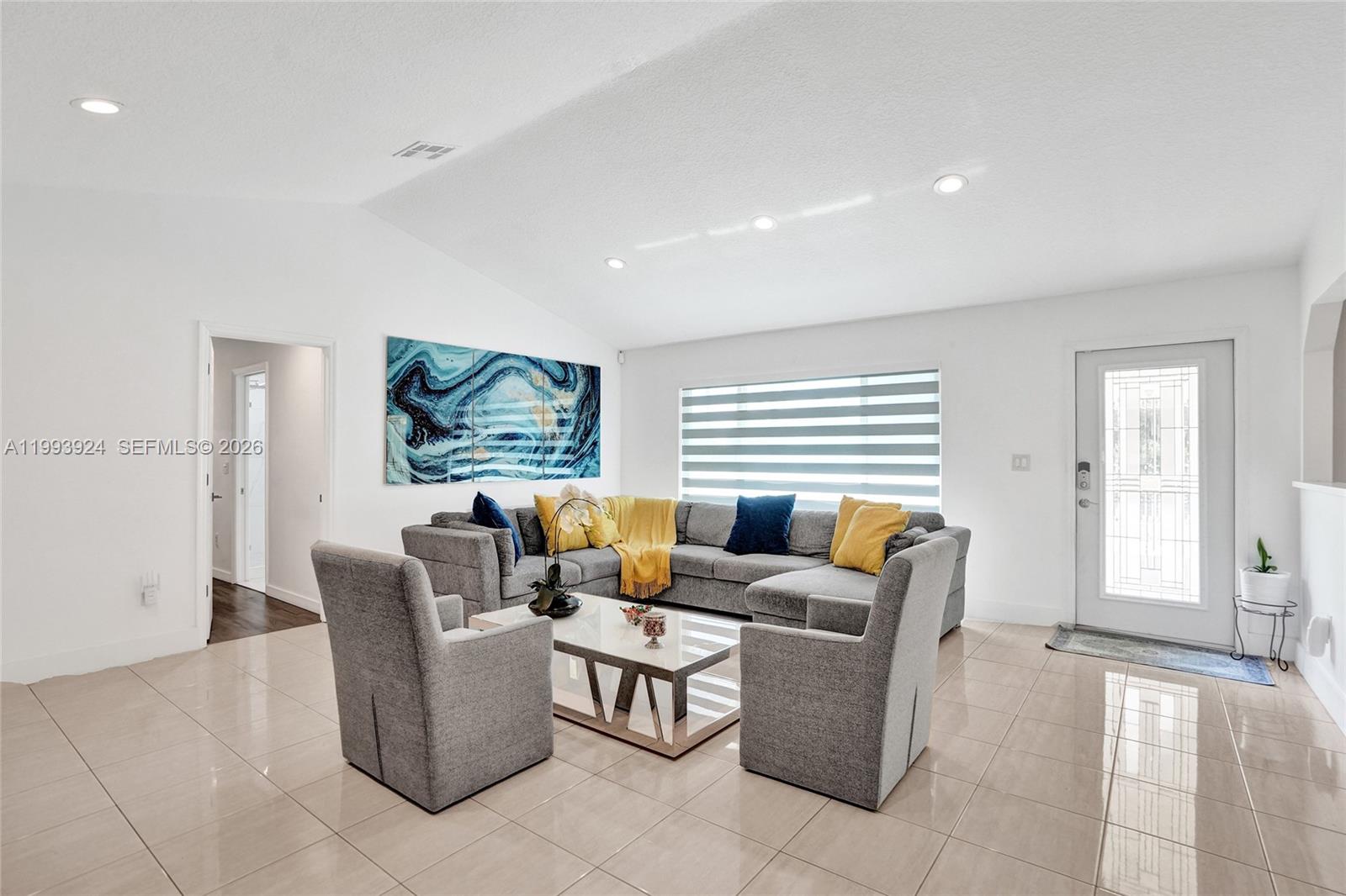 SPRINGTREE WEST - Residential