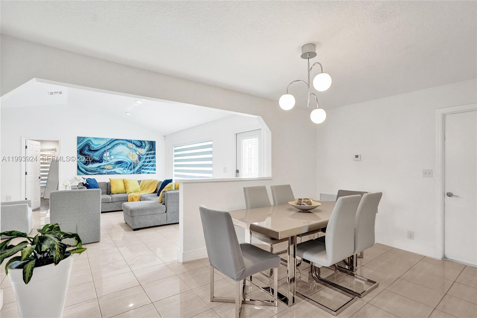 SPRINGTREE WEST - Residential