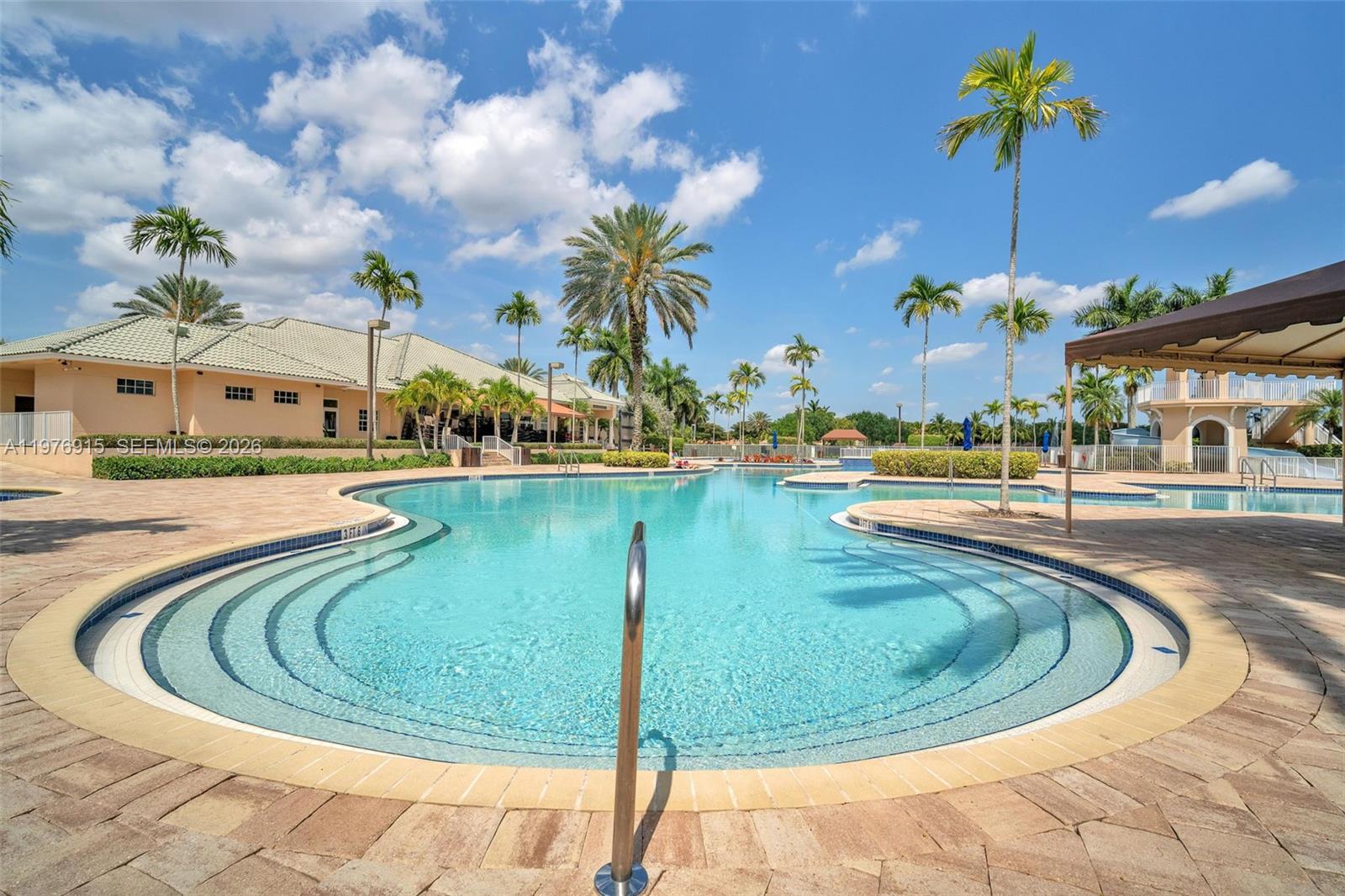 SECTOR 2-PARCELS 1 2 3 4 - Residential