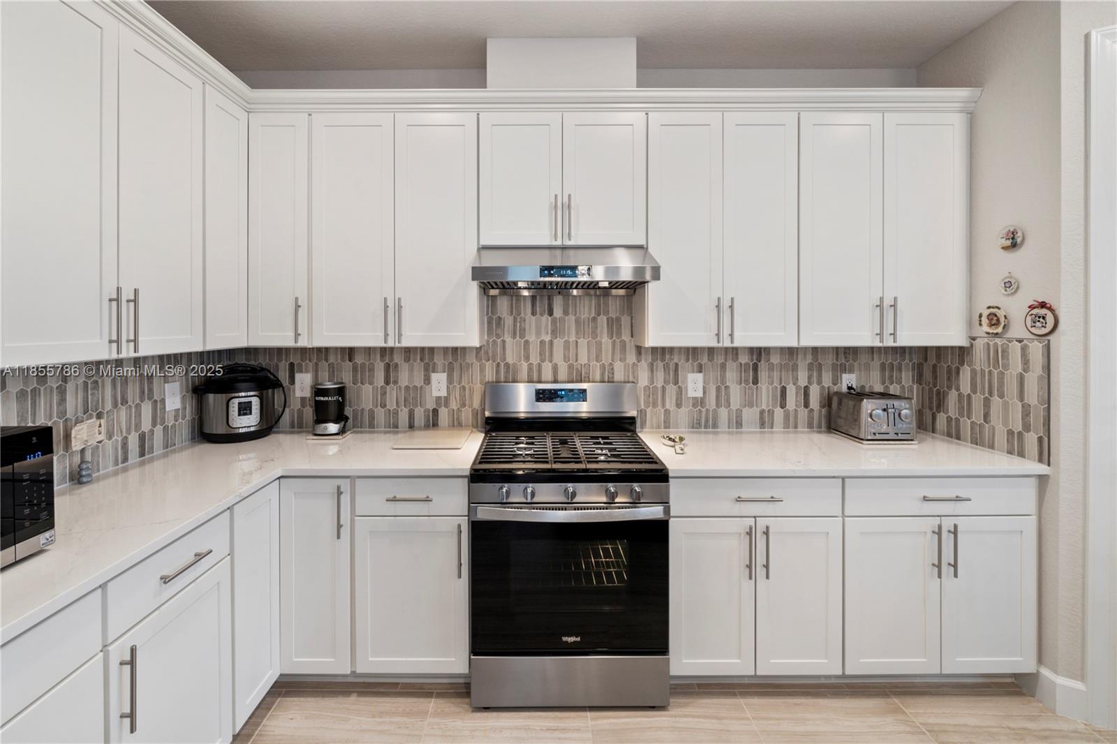 DEL WEBB AT TRADITION PLA - Residential