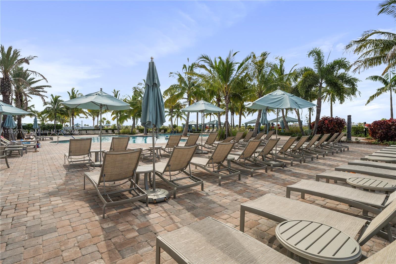 DEL WEBB AT TRADITION PLA - Residential