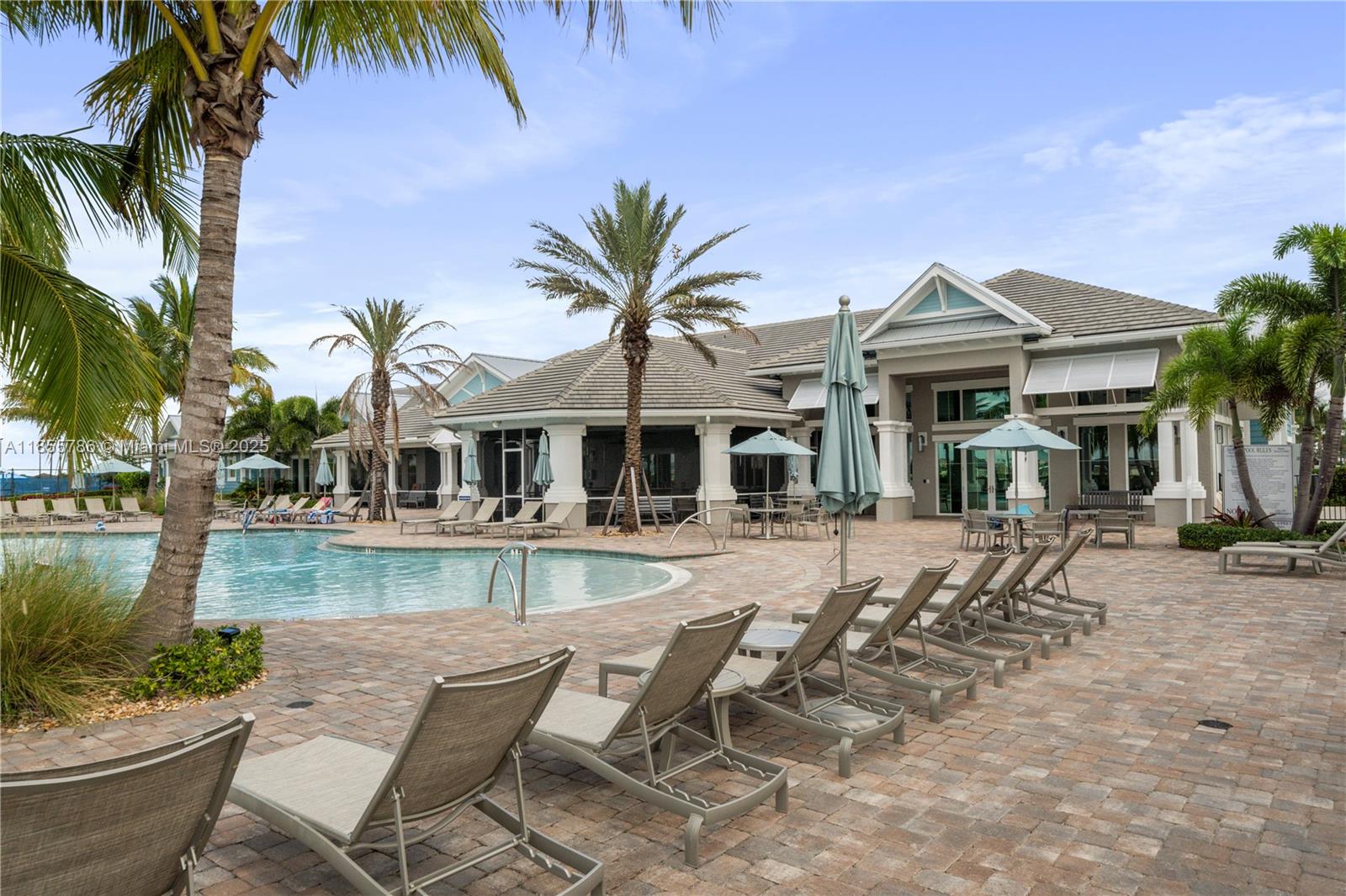 DEL WEBB AT TRADITION PLA - Residential