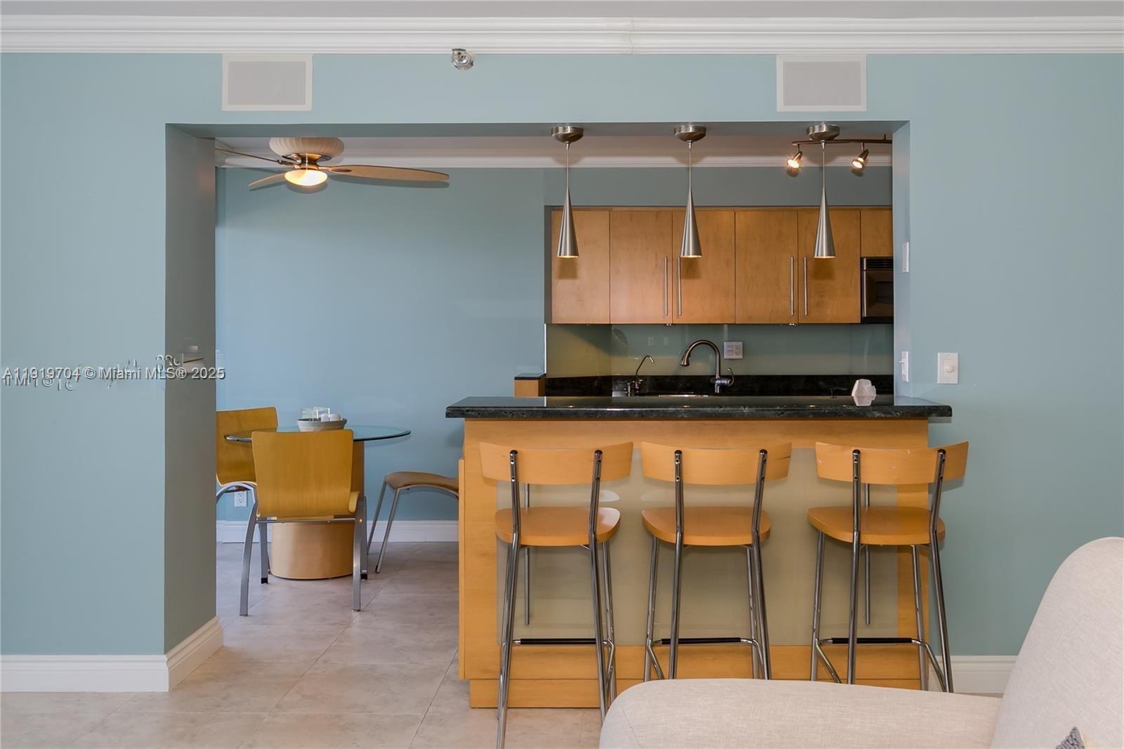 MYSTIC POINTE CONDO NO TW - Residential Lease