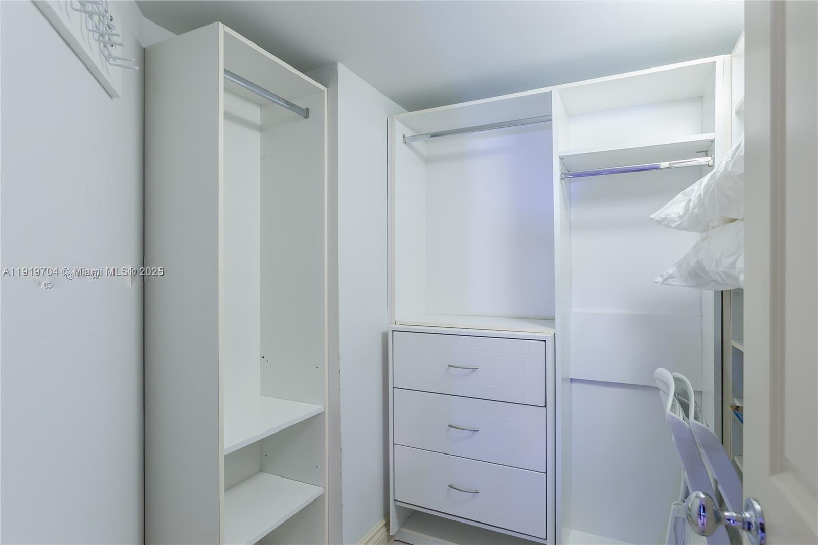 MYSTIC POINTE CONDO NO TW - Residential Lease