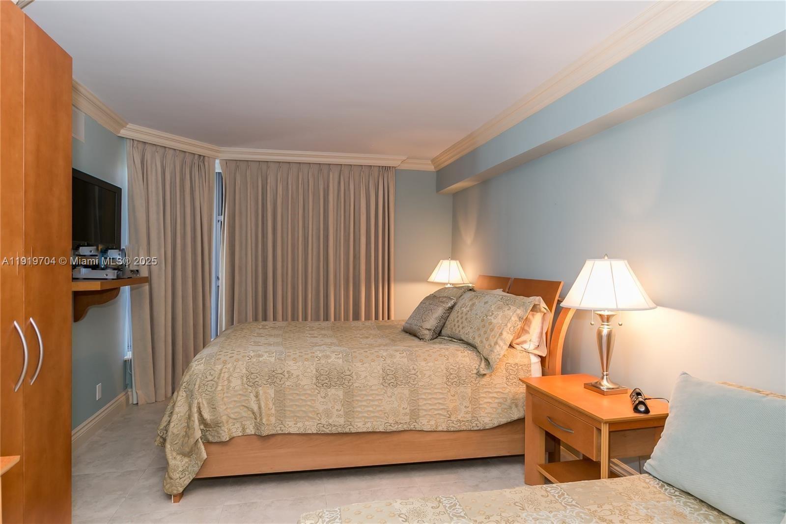 MYSTIC POINTE CONDO NO TW - Residential Lease